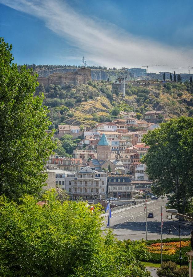 Hotel Elesa Tbilisi Buitenkant foto