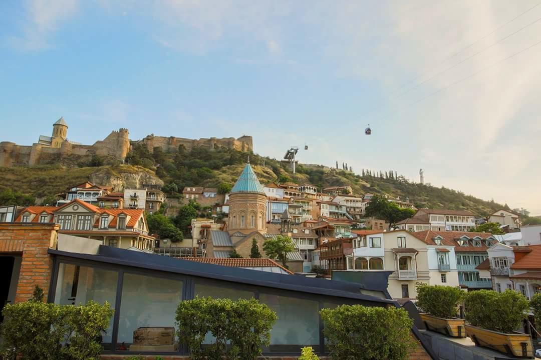 Hotel Elesa Tbilisi Buitenkant foto