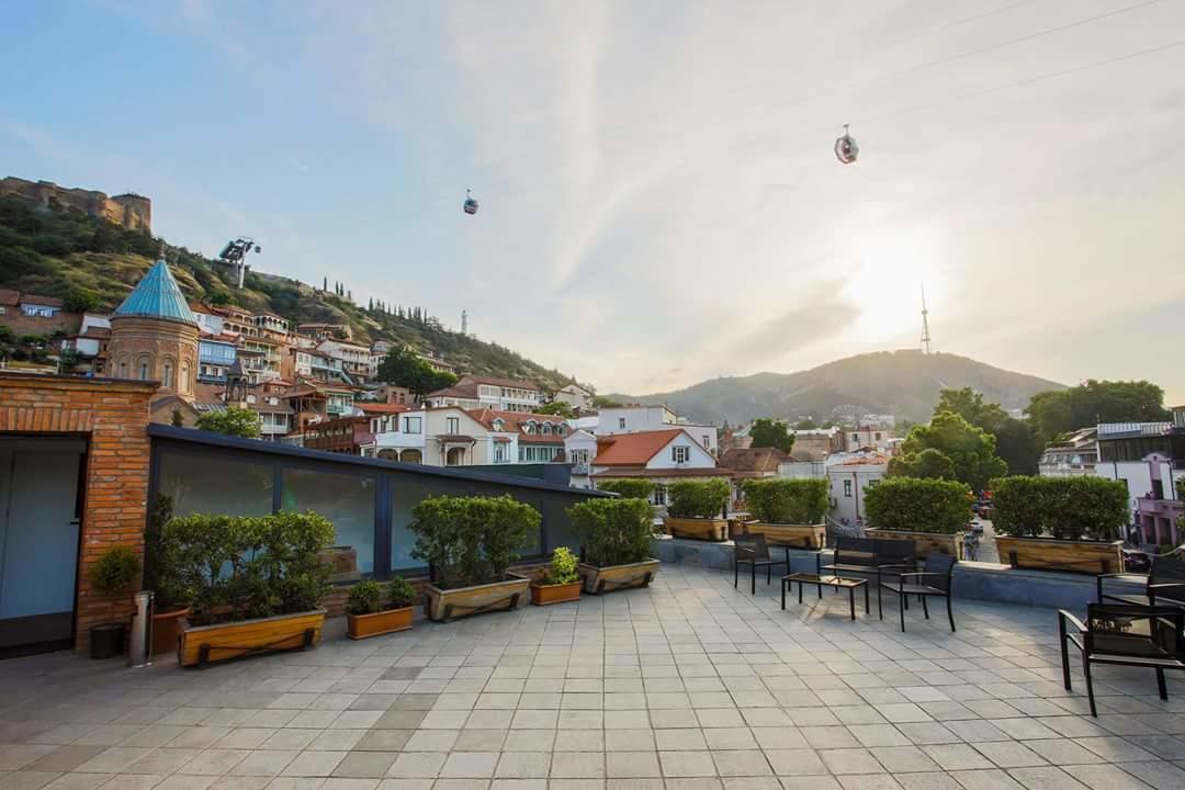 Hotel Elesa Tbilisi Buitenkant foto